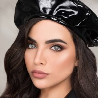 Victoria Desi Gray